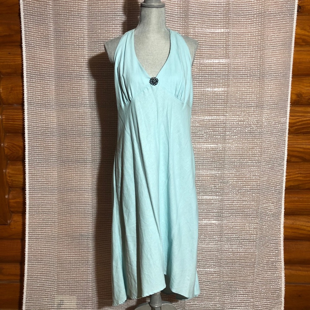Backless dress.
